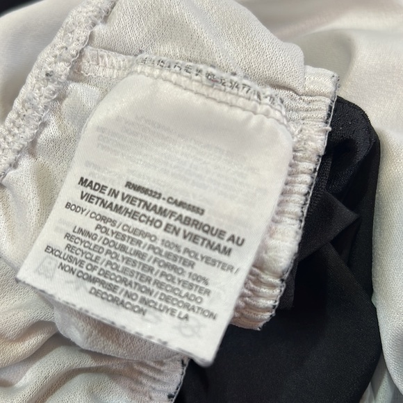 Nike Black & White Tempo Brief Lined Running Shorts Girls XL EUC - Picture 6 of 6